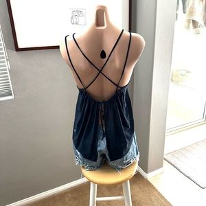 Beauty blue sheer Lululemon tank. Size 6. Excellent condition.
